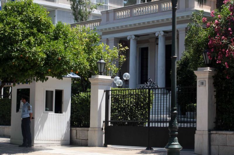 Ανοιχτή σε μια επανάληψη των διαπραγματεύσεων η κυβέρνηση