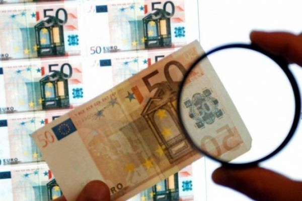 Αυξημένα τα πλαστά ευρώ το 2017