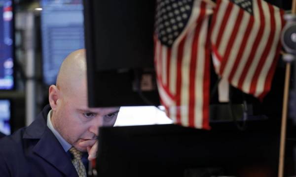 Βαριές απώλειες στη Wall Street λόγω της επέλασης του κοροναϊού