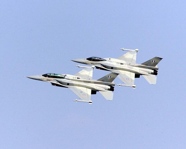 Μετά τα βλήματα, εμπλοκή και με τα F-16;