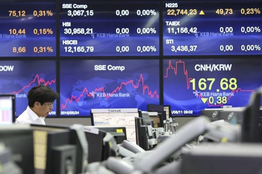 Διχασμένοι οι επενδυτές στα ασιατικά χρηματιστήρια