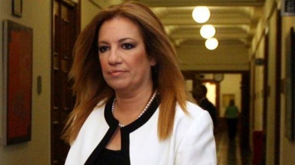 Γεννηματά για Τσίπρα: Ανάβει το φυτίλι του διχασμού