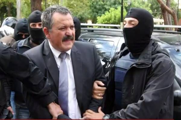 Χρήστος Παππάς: Προκαταρκτική έρευνα για συνεργούς στην υπόθαλψή του
