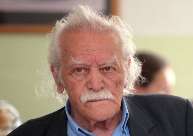 Εκλογές-Γλέζος: "Σήμερα κρίνεται η εξουσία του λαού"