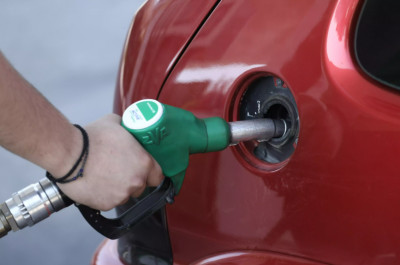 Βενζινοπώλες: Ανάγκη μείωσης του φόρου σε καύσιμα και πετρέλαιο θέρμανσης