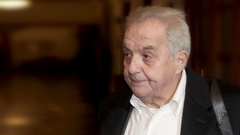 «Βόμβες» Φλαμπουράρη: «Μαχαίρι» στις επικουρικές συντάξεις-Θα ψηφιστεί το Ασφαλιστικό