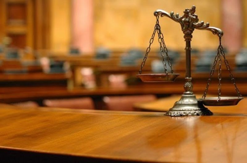 Αντισυνταγματική η καταβολή εισφορών από τους ασκούμενους δικηγόρους