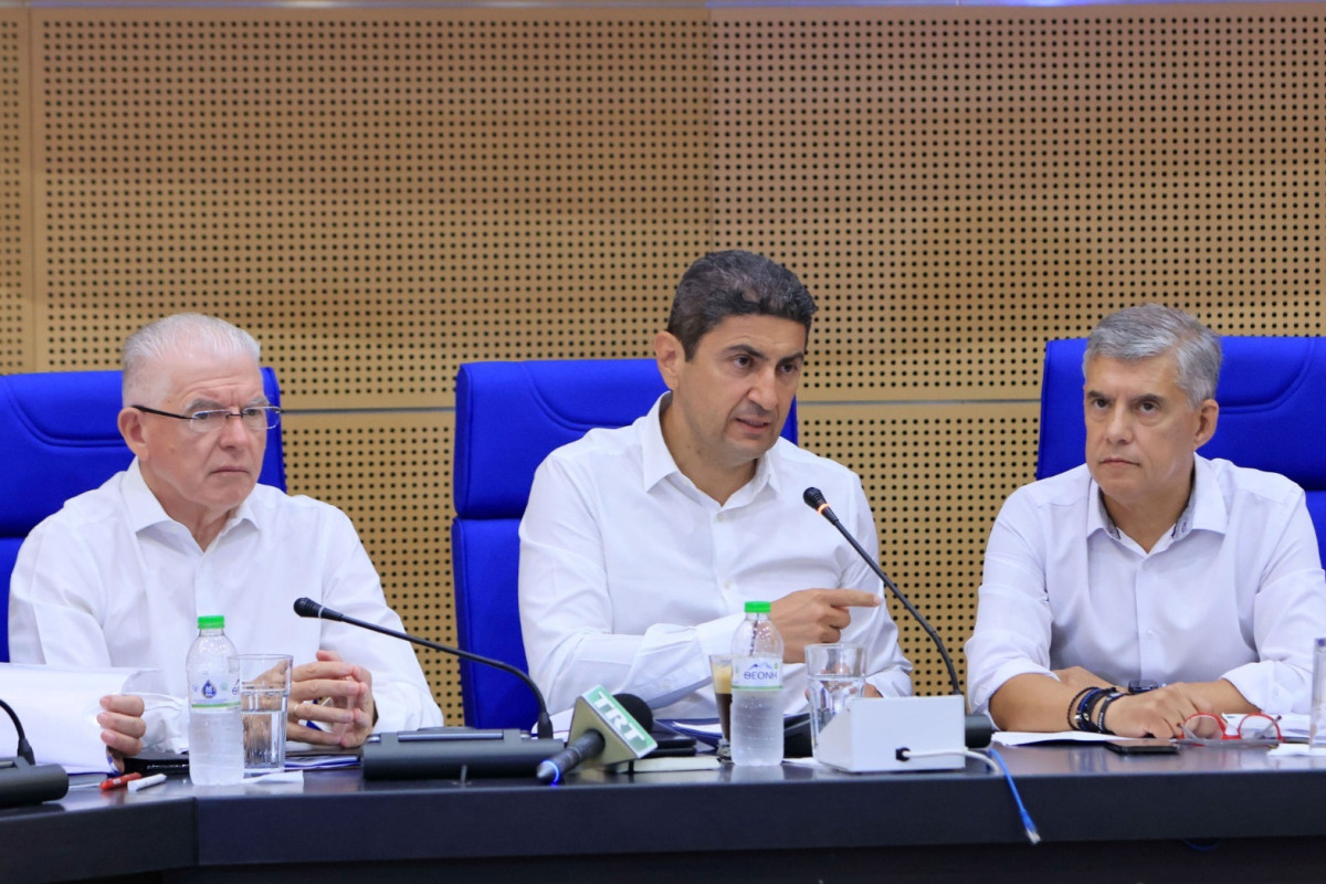 Αυγενάκης: Αφύσικο φαινόμενο με αφύσικη εξέλιξη, η φωτιά στον Έβρο