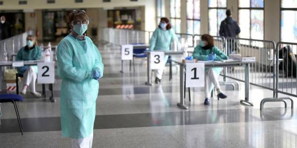Ιταλία: Νέα ψυχρολουσία, 743 νεκροί το τελευταίο 24ωρο