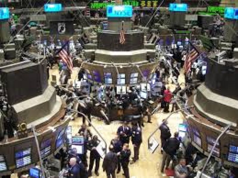 Νέα υψηλά στη Wall Street, κεφαλαιοποίηση ρεκόρ για τον S&amp;P