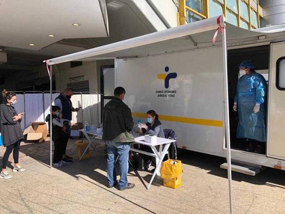 Τέσσερα θετικά δείγματα σε 704 ελέγχους για covid-19 στο Μαρούσι