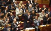 Μητσοτάκης σε Κουρουμπλή: Είστε υπόλογος για την πετρελαιοκηλίδα. Ντροπή σας!