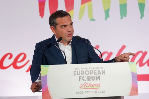 Τσίπρας: Συλλογική προοδευτική απάντηση στα αδιέξοδα του νεοφιλελευθερισμού