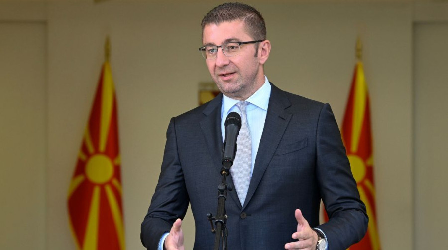 Βόρεια Μακεδονία: Ο Μίτσκοσκι ζητά τη συνδρομή της ΕΕ για το αδιέξοδο με τη Βουλγαρία