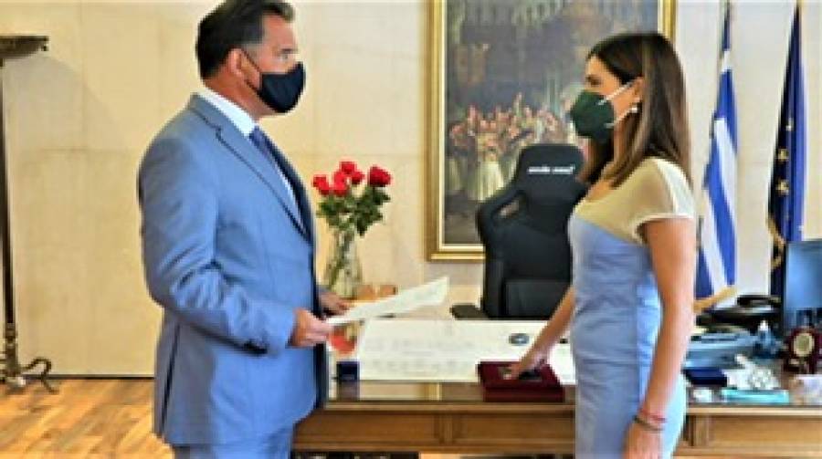 Ορκίστηκε η νέα γενική γραμματέας Βιομηχανίας Θέμις Ευτυχίδου