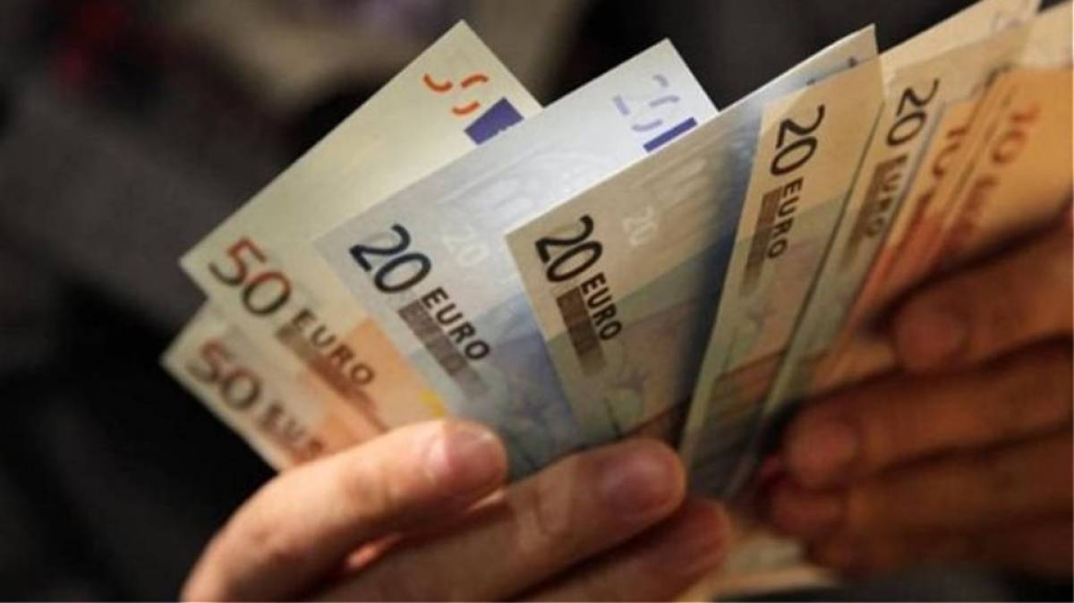 Μείωση 1,23% στο μέσο μισθό στο τέλος του 2018