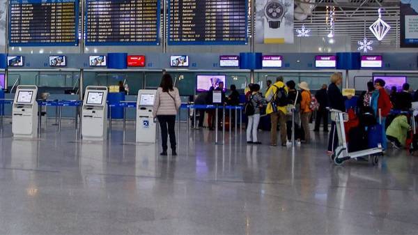 ΥΠΑ: Με αρνητικό τεστ η είσοδος στην Ελλάδα ανεξαρτήτως εμβολιασμού