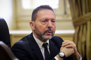 Στουρνάρας: Μεγάλη τιμή η πρόταση για ανανέωση της θητείας μου