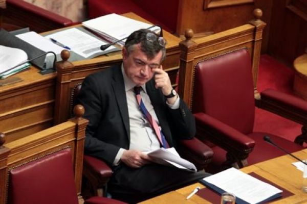 Γεροντόπουλος: Διεκδικούμε τις γερμανικές αποζημιώσεις και δεν τις απεμπολούμε