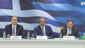 Πώς μοιράζονται τα 5,5δισ.-Οι δικαιούχοι επιδομάτων-Οι αυξήσεις σε μισθούς, συντάξεις