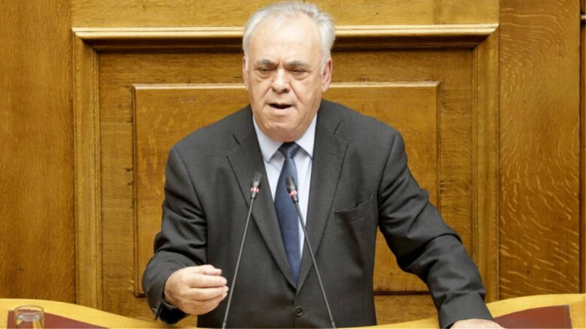 Δραγασάκης: Το σχήμα «V» προϋποθέτει ότι όσοι έκλεισαν θα ξανανοίξουν