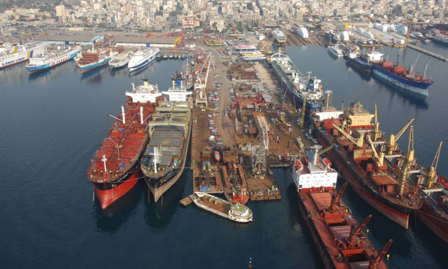 Νέο εργατικό ατύχημα σε ναυπηγείο- 27χρονος έπεσε από ικρίωμα