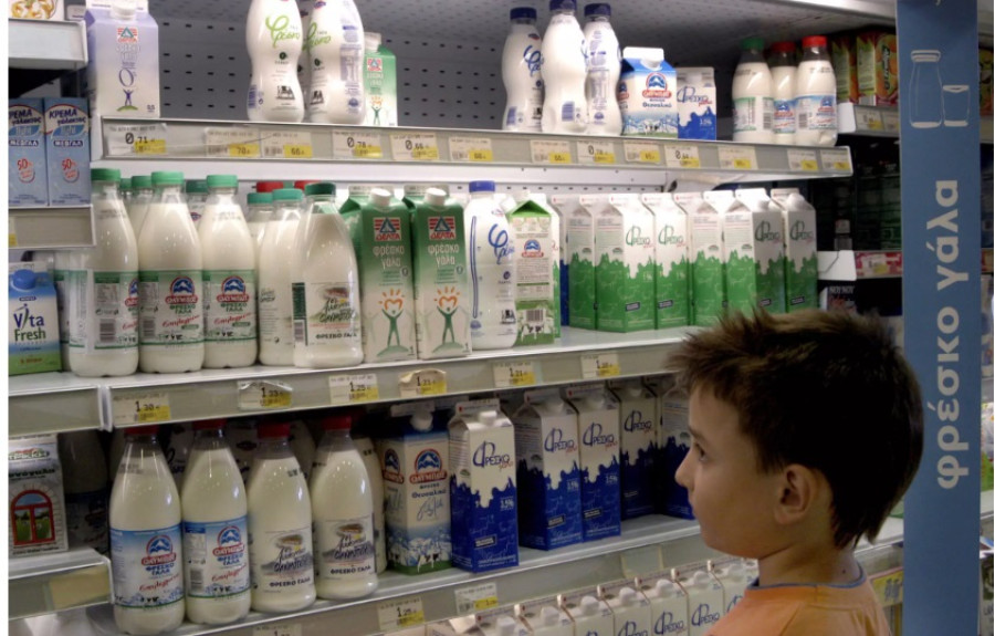 Στα ύψη η τιμή του γάλακτος- Το παράδοξο του… ραφιού