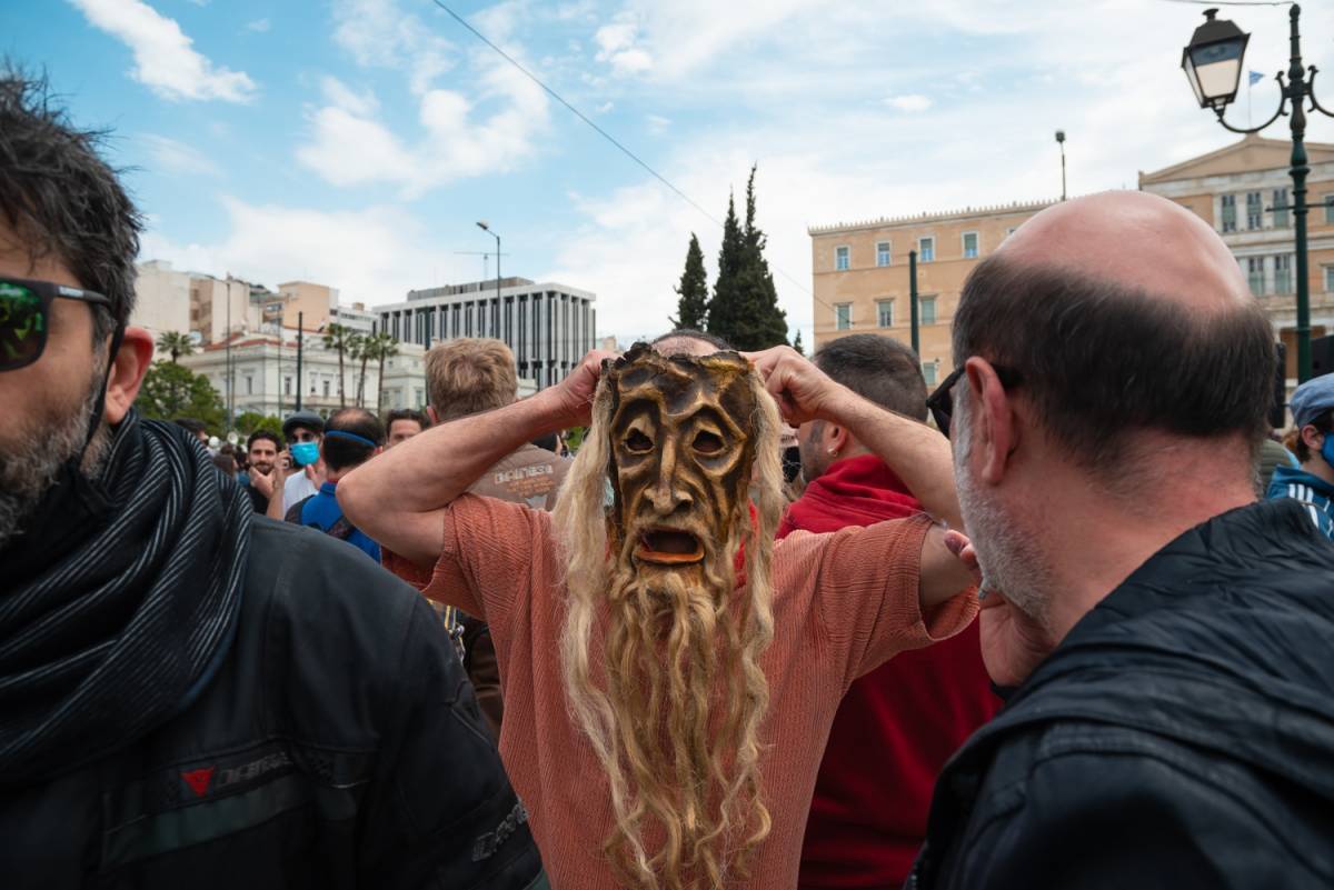 Συλλογικές συμβάσεις στο θέατρο: Τι υποστηρίζουν παραγωγοί και καλλιτέχνες;