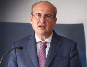 Χατζηδάκης: Τα έξι βήματα που ενίσχυσαν τη διεθνή θέση της Ελλάδας