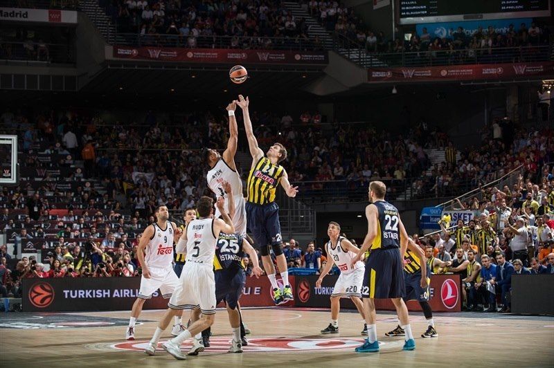 Φενέρ-Ρεάλ Μαδρίτης στον τελικό της Euroleague
