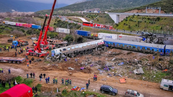 Τέμπη: Στη Βουλή η δικογραφία για τη σύμβαση «717»