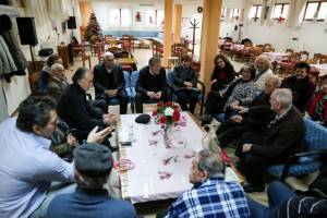 Δίπλα στους ηλικιωμένους σε Γκύζη και Βοτανικό ο Παύλος Γερουλάνος