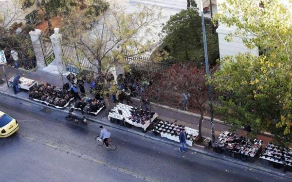 Συνεχίζονται οι έλεγχοι για το παρεμπόριο