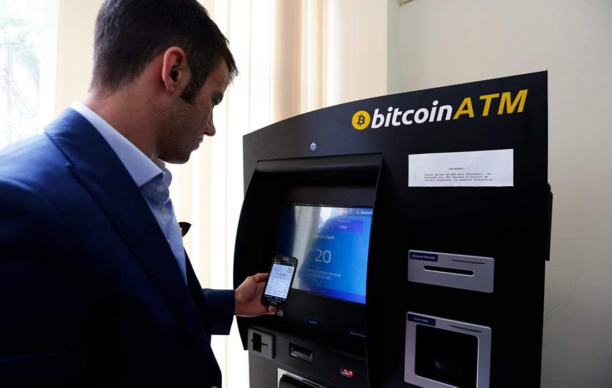 Μειώνονται, παρά τις εντυπωσιακές επιδόσεις, τα ΑΤΜ Bitcoin