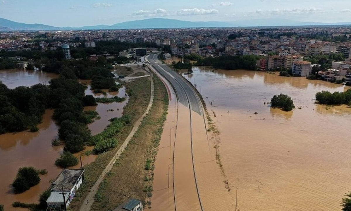 Συνελήφθη 35χρονη για fake news για τους νεκρούς της Θεσσαλίας