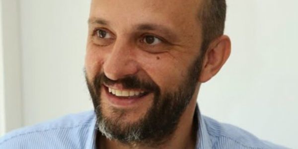 Πέθανε ο δημοσιογράφος Νίκος Τσίτσας