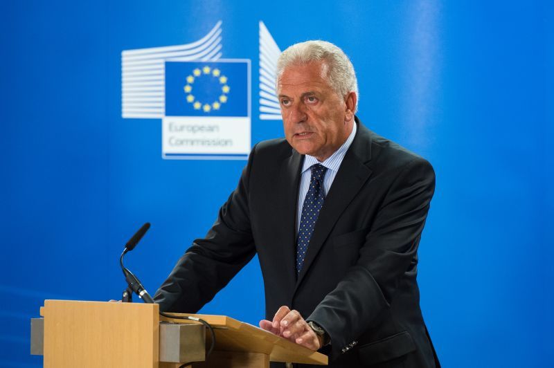 Σκληρή απάντηση Αβραμόπουλου σε Τουσκ για το προσφυγικό