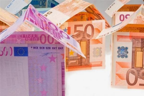 Πουλάς το ακίνητο, δίνεις τα λεφτά στην εφορία, εξοφλείς το φόρο!