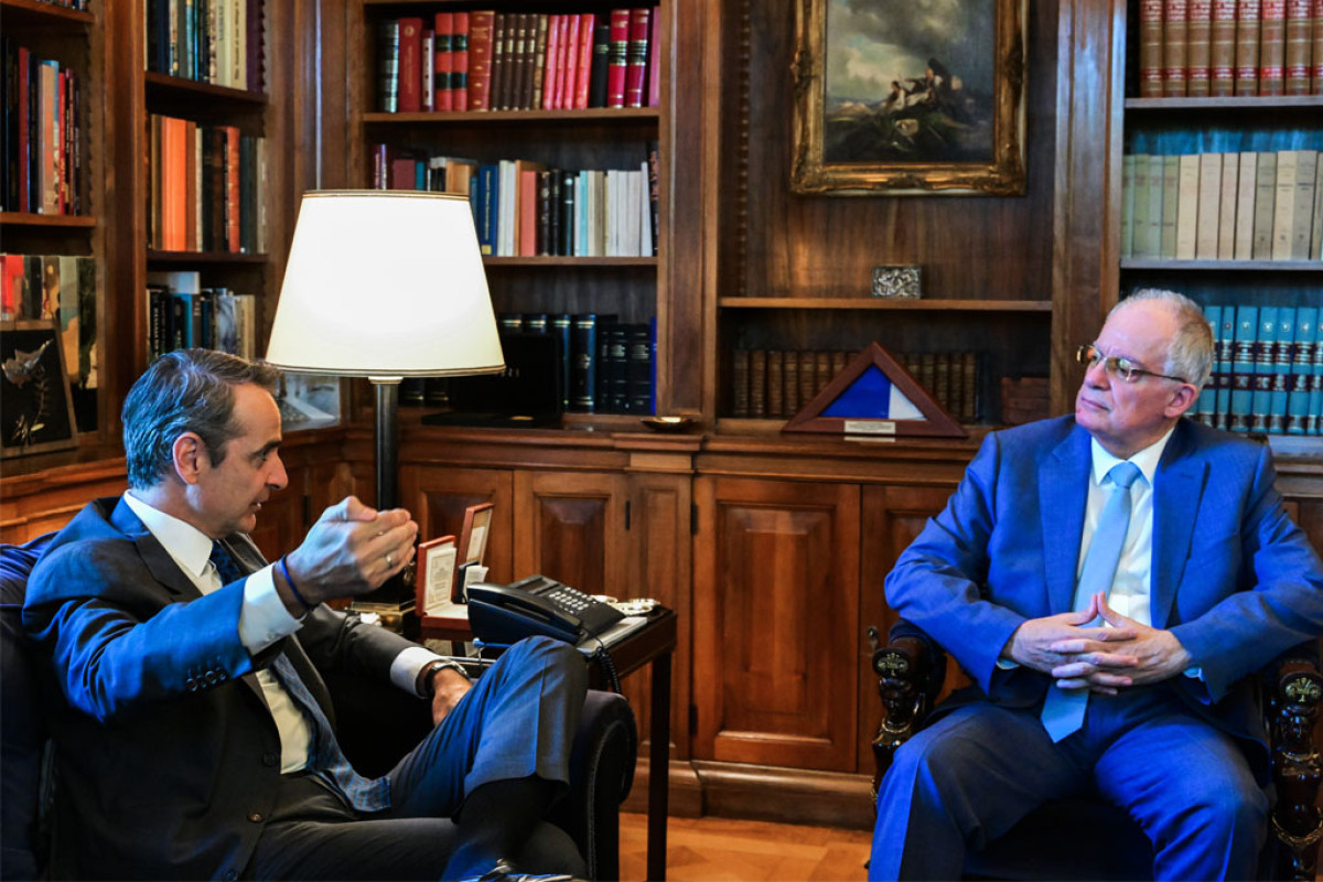 O Μητσοτάκης ανακοίνωσε πλαφόν στο περιθώριο κέρδους σε καύσιμα και προϊόντα super market