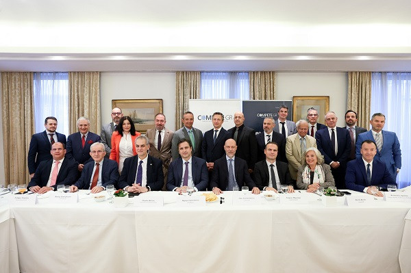 Αλλαγή εργασιακού μοντέλου για να έχουν ουσία οι δείκτες ανάπτυξης