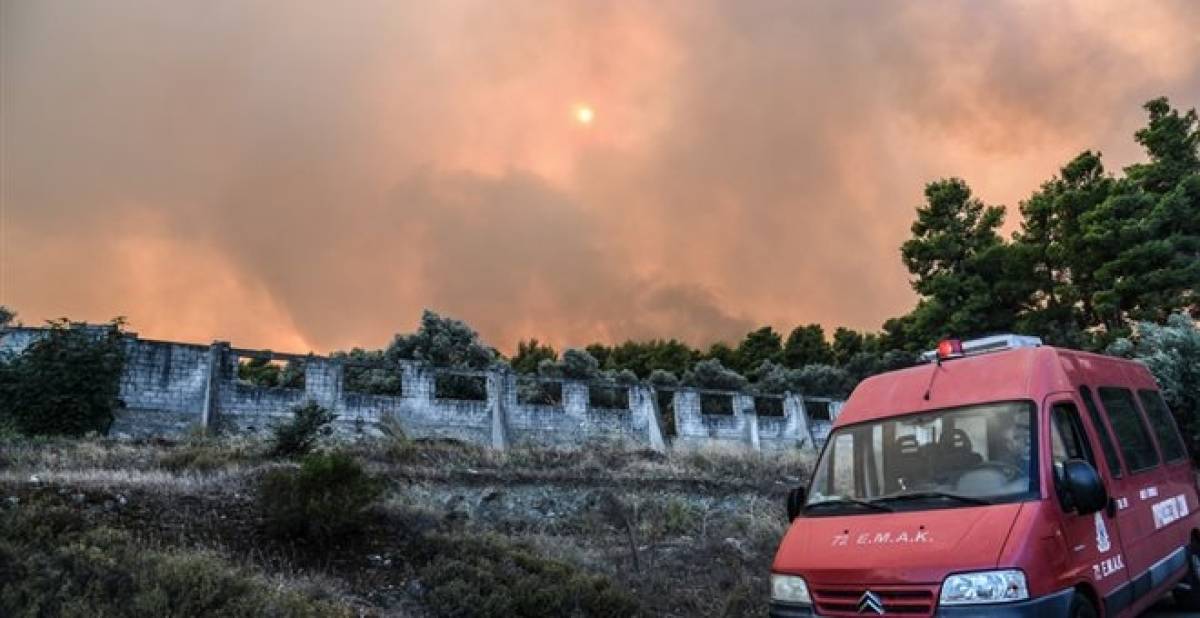 Δύο συλλήψεις για εμπρησμό σε Μάνδρα και Καλαμάτα