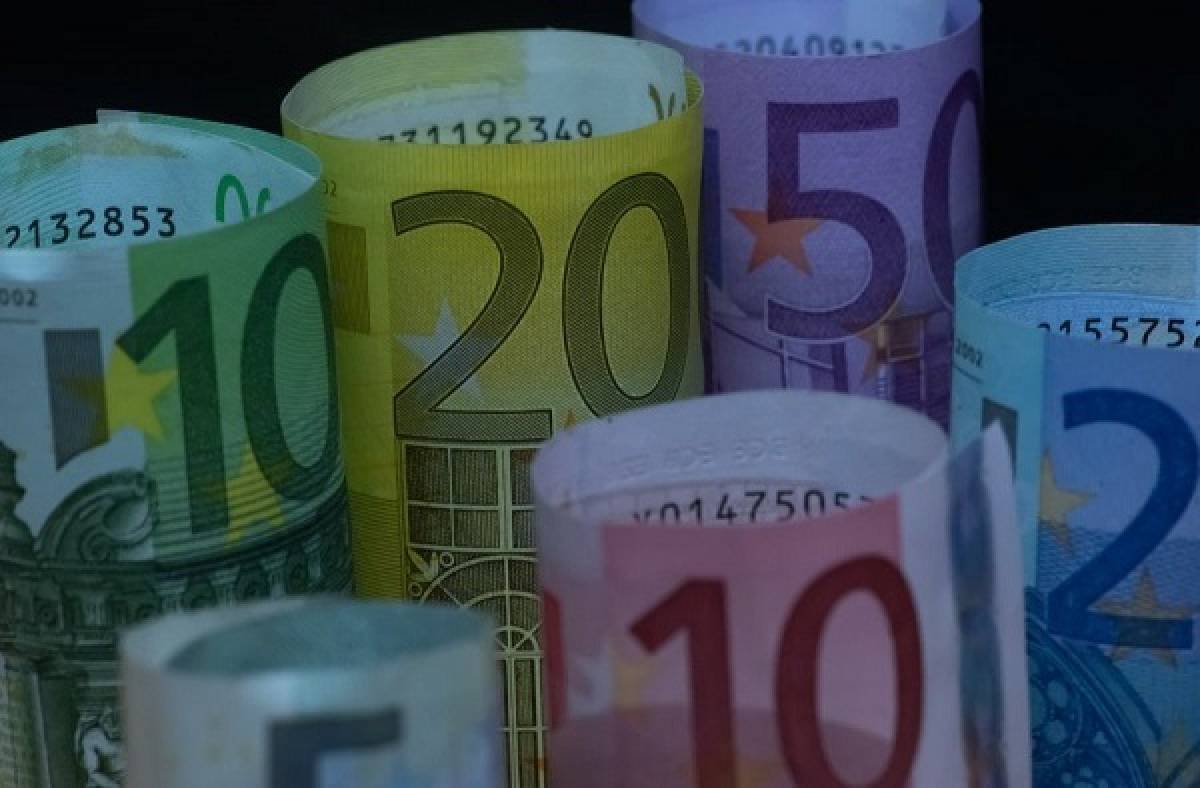 Εξετάζονται μετάθεση επιστρεπτέας προκαταβολής και περαιτέρω απορρόφηση των ενεργειακών αυξήσεων
