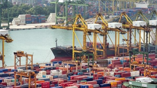 Σιγκαπούρη: Ετήσια αύξηση 11,5% κατέγραψαν οι εξαγωγές το Νοέμβριο