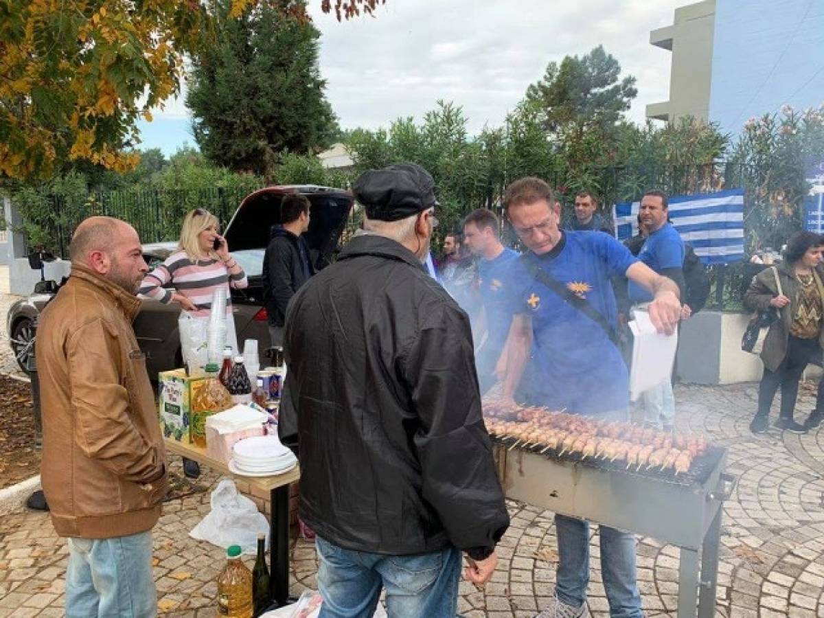 Διαμαρτυρία με μπάρμπεκιου και αντιρατσιστική συγκέντρωση στα Διαβατά