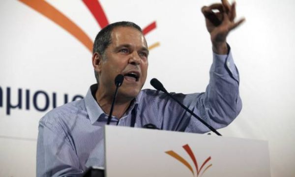 Ο Τζήμερος γρονθοκόπησε περιφερειακή σύμβουλο του ΚΚΕ (video)