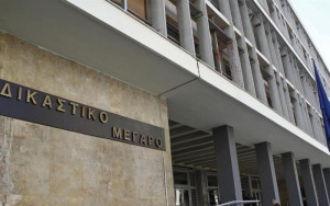 Τέμπη: Μήνυση κατά Τασούλα και Μητσοτάκη από συγγενείς θυμάτων