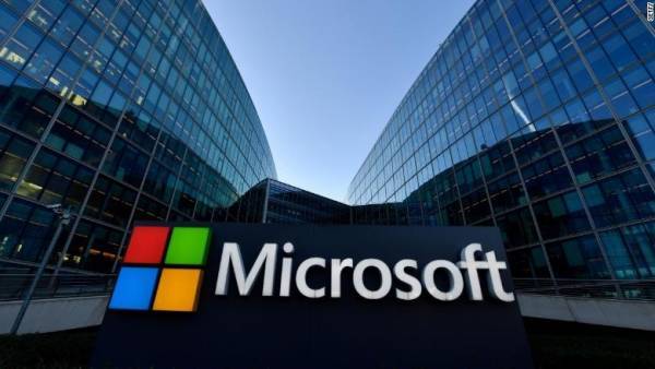 Σε ιστορικό υψηλό η μετοχή της Microsoft