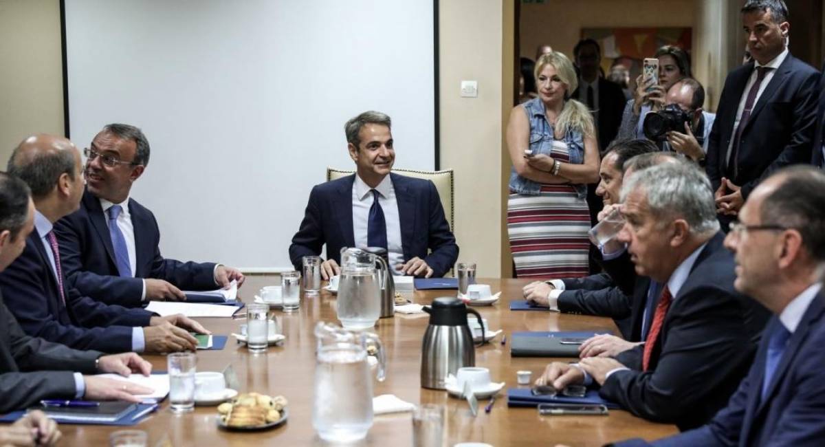 Παρουσιάζεται το σχέδιο για την οικονομία-Οι προτάσεις της Επιτροπής Πισσαρίδη