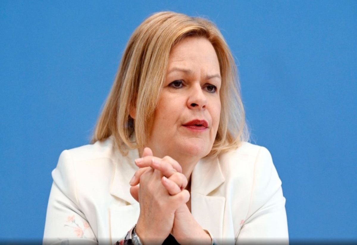 Φέζερ: Στην Ελλάδα στις 2/12 για το μεταναστευτικό