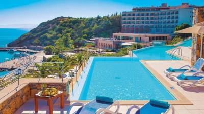 Ξενοδοχεία: Κλείνουν τα resort μέχρι τέλος Απριλίου
